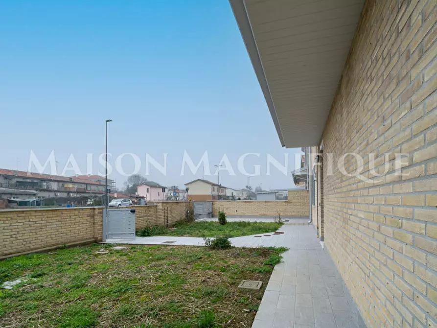 Immagine 23 di Villetta a schiera in vendita  in Via Alberto Manzi a Copparo