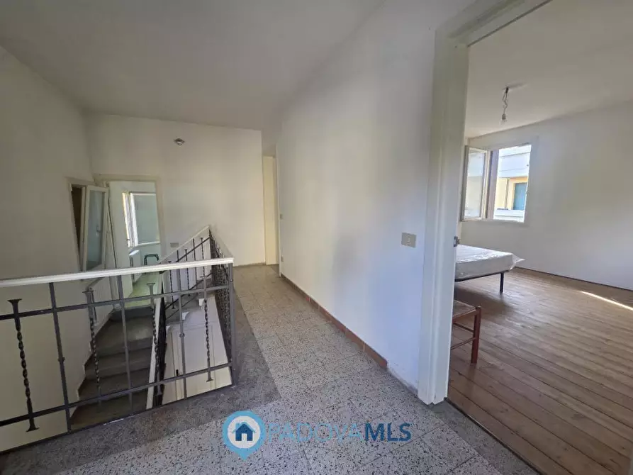 Immagine 19 di Casa indipendente in vendita  in via perosi a Padova