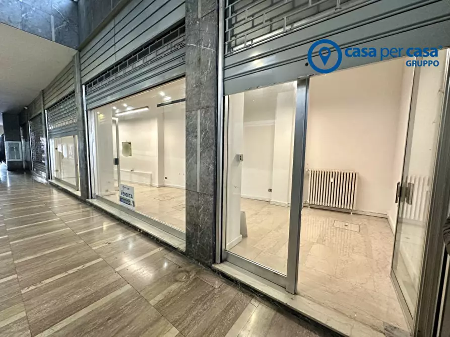 Immagine 4 di Negozio in vendita  in GALLERIA BERNARDINO DA FELTRE 7 a Rovigo