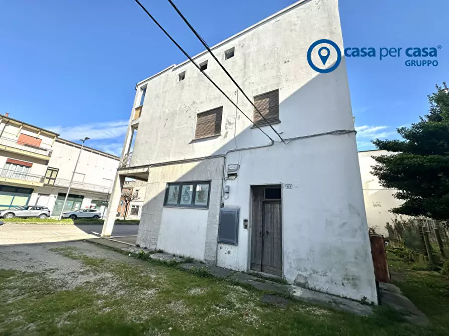 Immagine 12 di Palazzo in vendita  in Corso Antonio Gramsci a Polesella