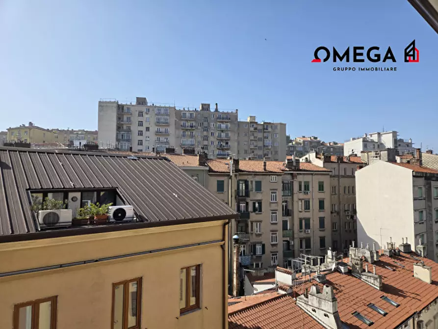 Immagine 30 di Appartamento in vendita  in Via delle Settefontane 12 a Trieste