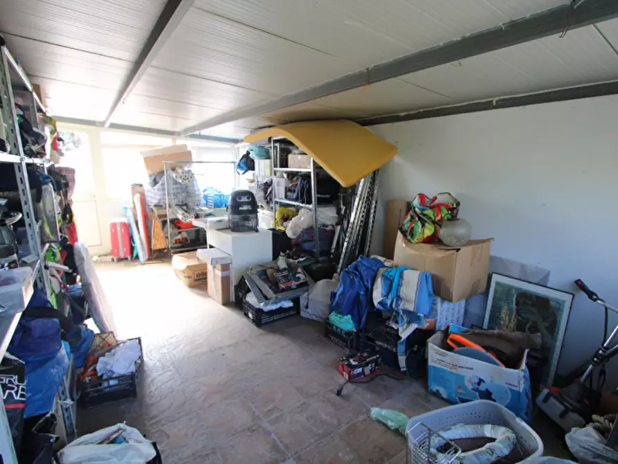 Immagine 12 di Appartamento in vendita  in Via Consolare Pompea a Messina