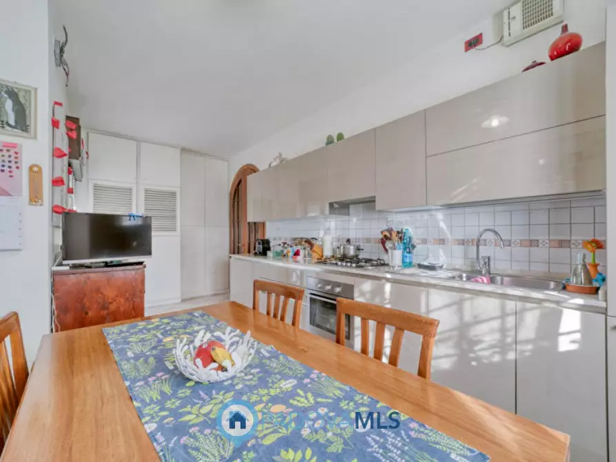 Immagine 6 di Villa in vendita  in VIA GIACOMELLI a Padova