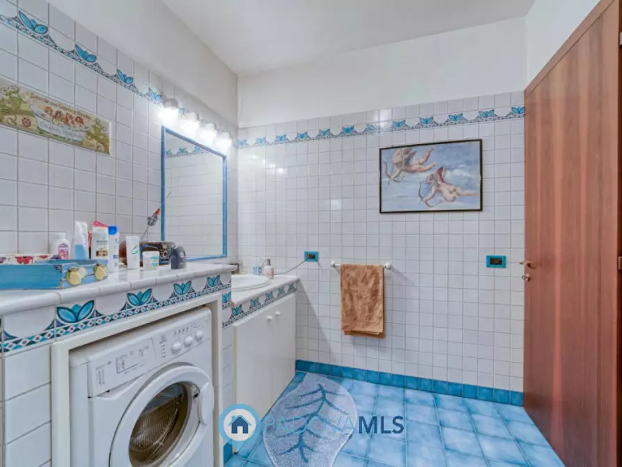 Immagine 16 di Villa in vendita  in VIA GIACOMELLI a Padova