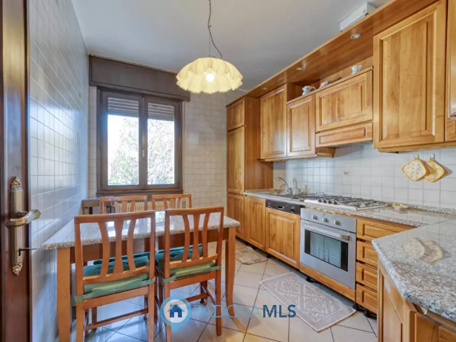 Immagine 23 di Villa in vendita  in VIA GIACOMELLI a Padova