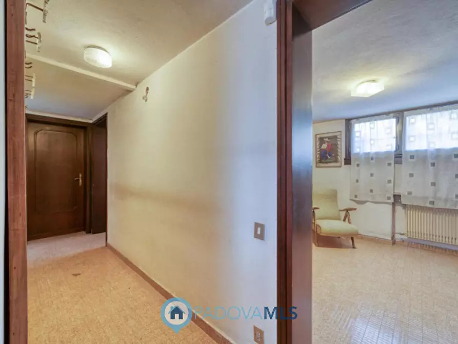 Immagine 34 di Villa in vendita  in VIA GIACOMELLI a Padova
