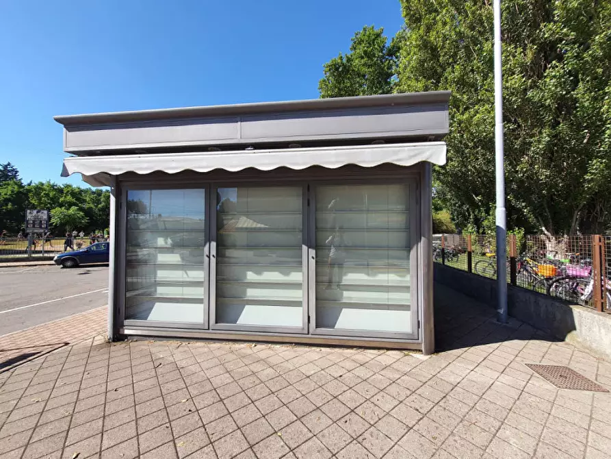 Immagine 3 di Negozio in vendita  in Via Irma Bandiera a Rovigo