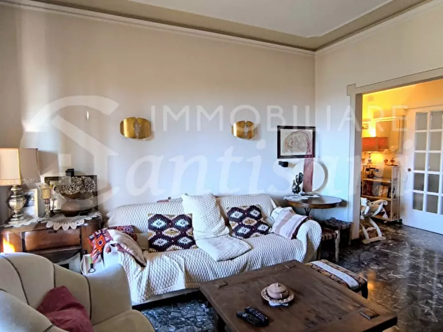 Immagine 2 di Appartamento in vendita  in via baracca a Firenze