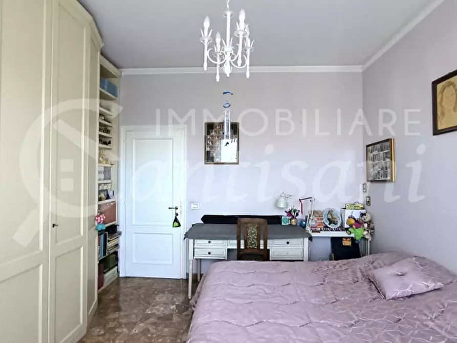 Immagine 11 di Appartamento in vendita  in via baracca a Firenze