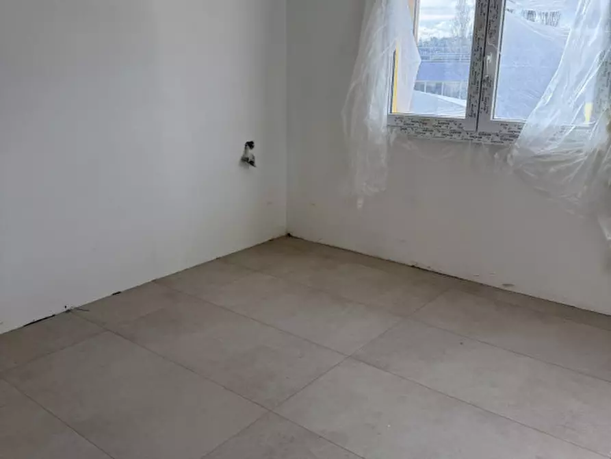 Immagine 3 di Appartamento in vendita  in Via Raffaello Sanzio a Senigallia