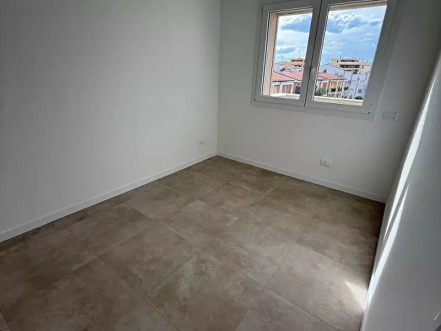 Immagine 5 di Appartamento in vendita  in Via Raffaello Sanzio a Senigallia