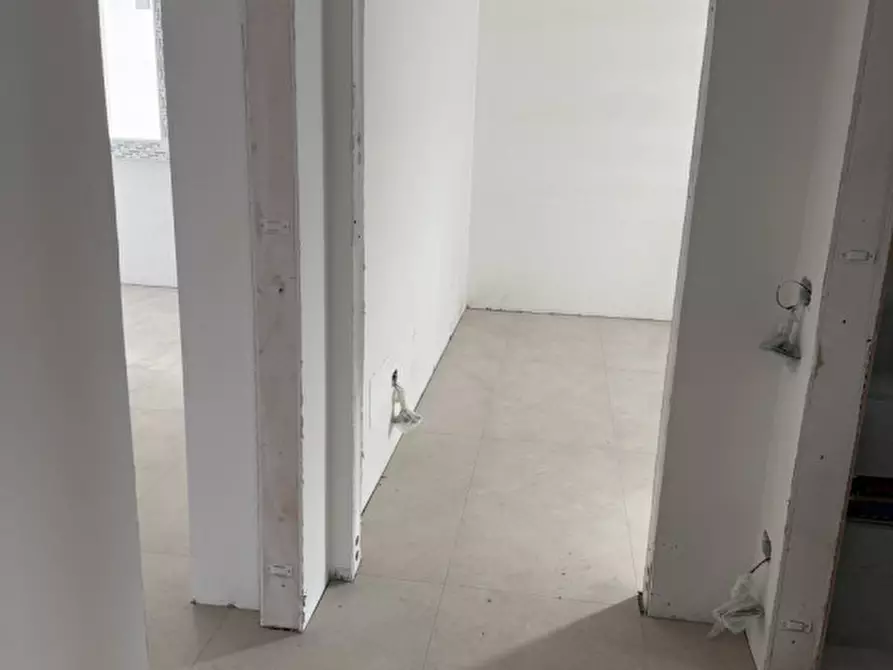 Immagine 6 di Appartamento in vendita  in Via Raffaello Sanzio a Senigallia