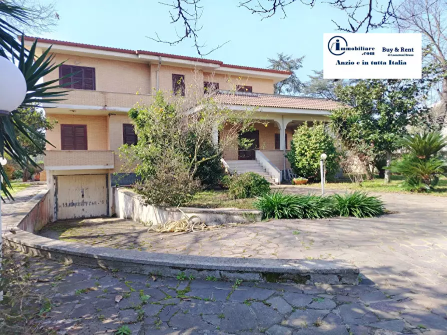 Immagine 1 di Villa in vendita  in VIA MAGENTA 1 a Anzio