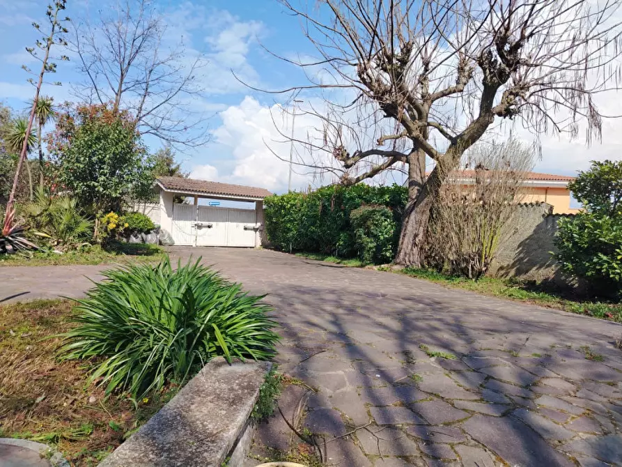 Immagine 3 di Villa in vendita  in VIA MAGENTA 1 a Anzio