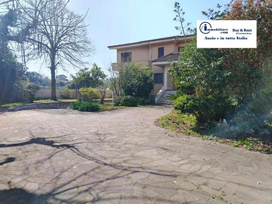 Immagine 5 di Villa in vendita  in VIA MAGENTA 1 a Anzio