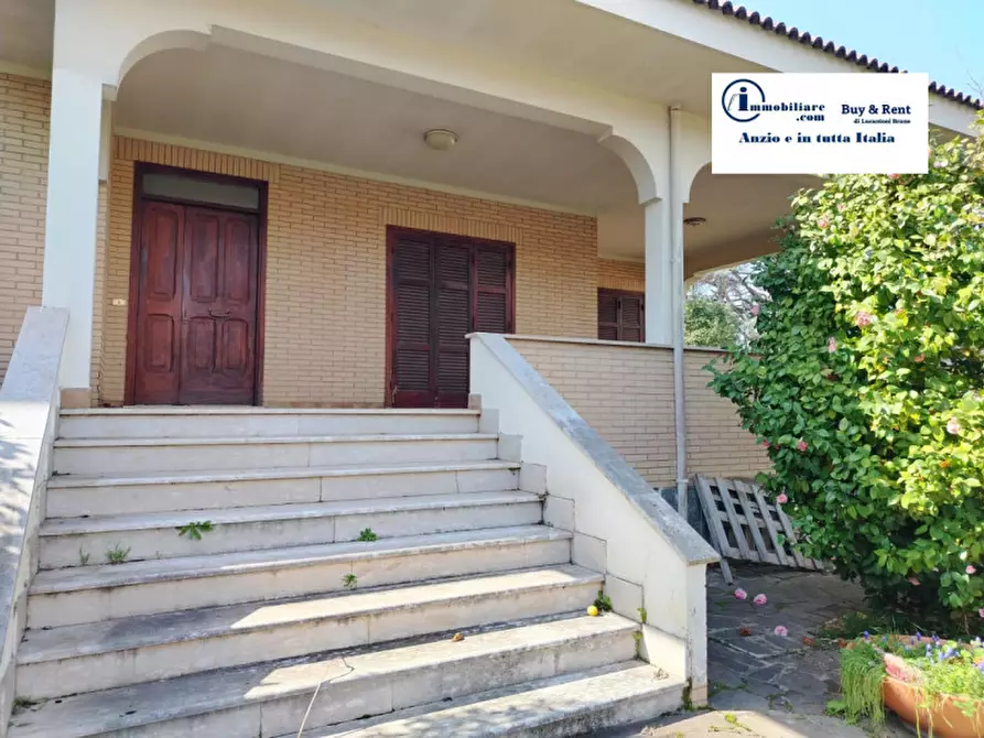 Immagine 8 di Villa in vendita  in VIA MAGENTA 1 a Anzio