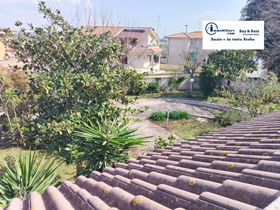 Immagine 10 di Villa in vendita  in VIA MAGENTA 1 a Anzio