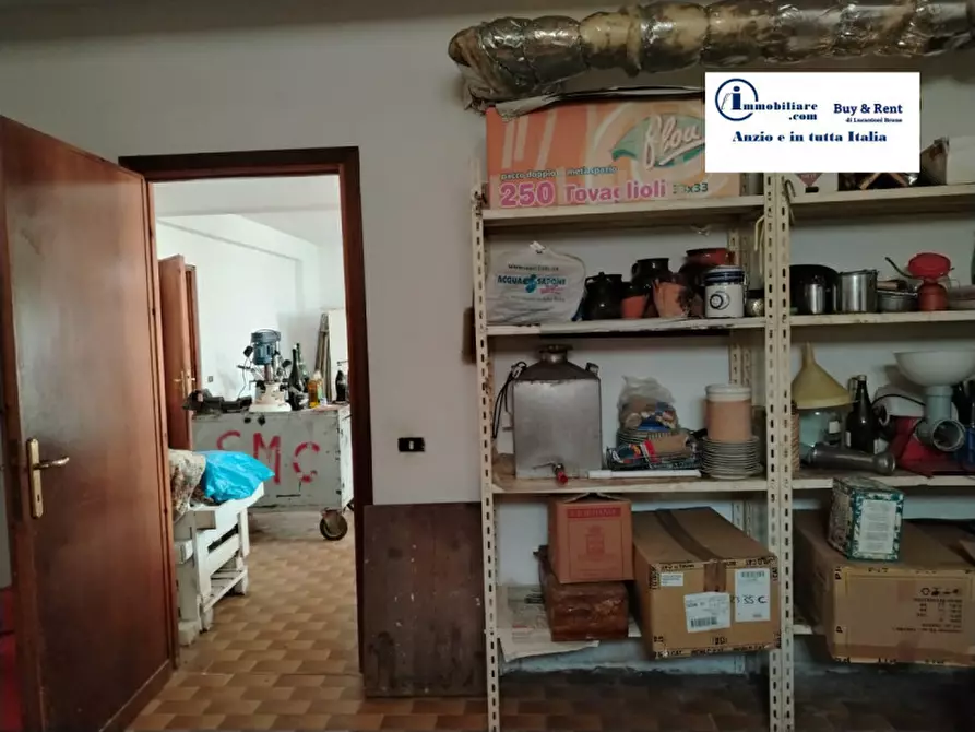 Immagine 16 di Villa in vendita  in VIA MAGENTA 1 a Anzio