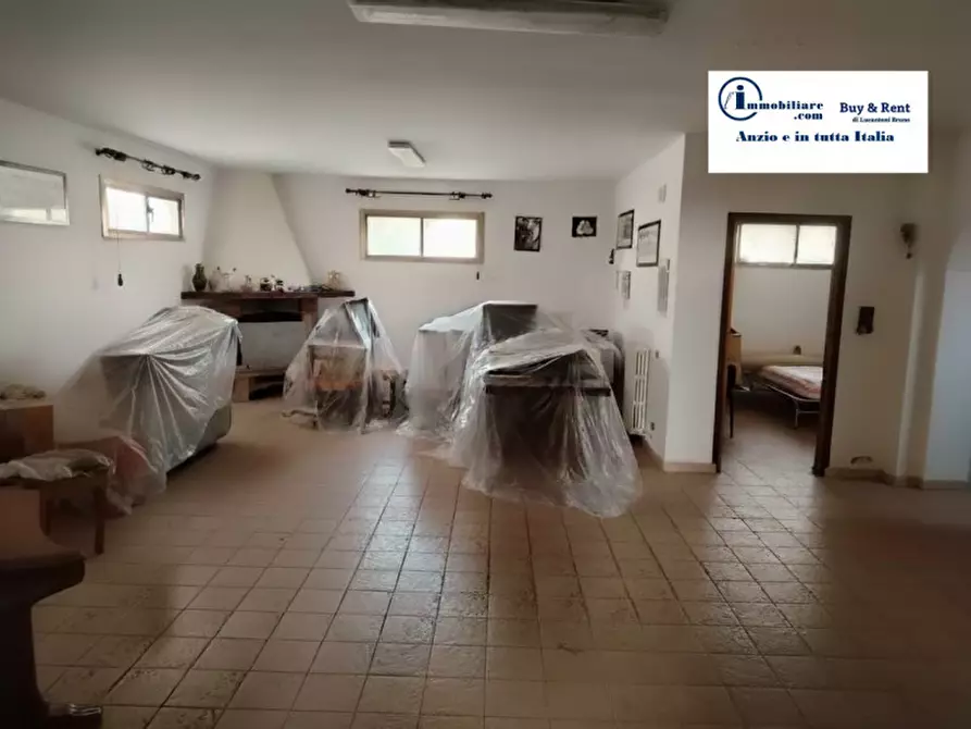 Immagine 17 di Villa in vendita  in VIA MAGENTA 1 a Anzio