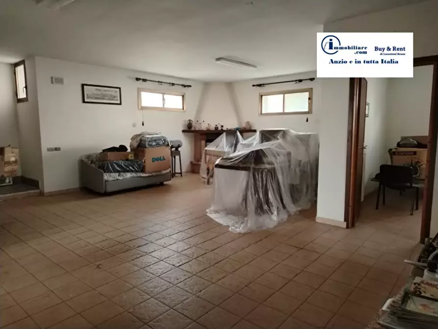 Immagine 18 di Villa in vendita  in VIA MAGENTA 1 a Anzio
