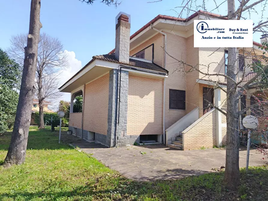 Immagine 20 di Villa in vendita  in VIA MAGENTA 1 a Anzio