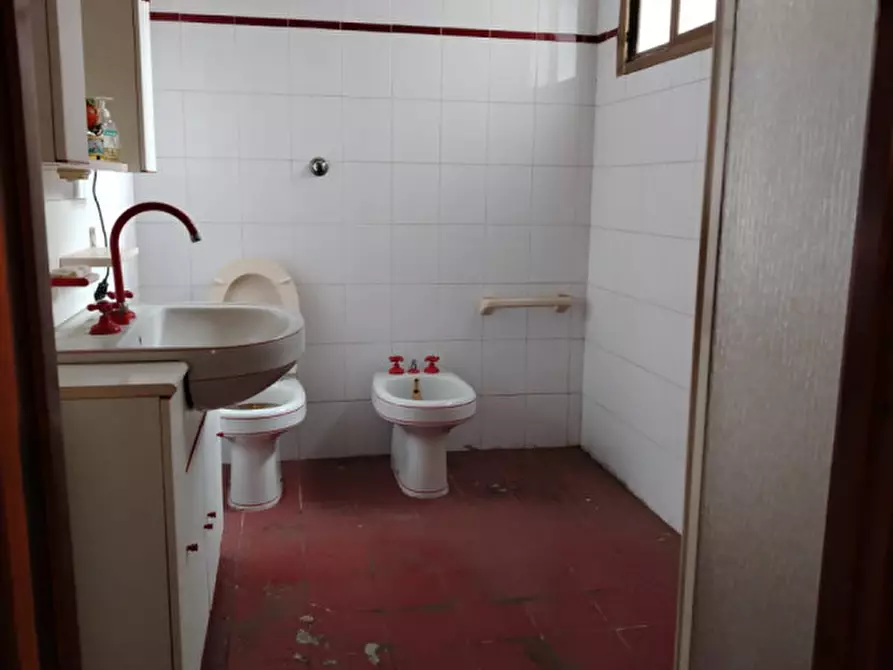 Immagine 24 di Villa in vendita  in VIA MAGENTA 1 a Anzio