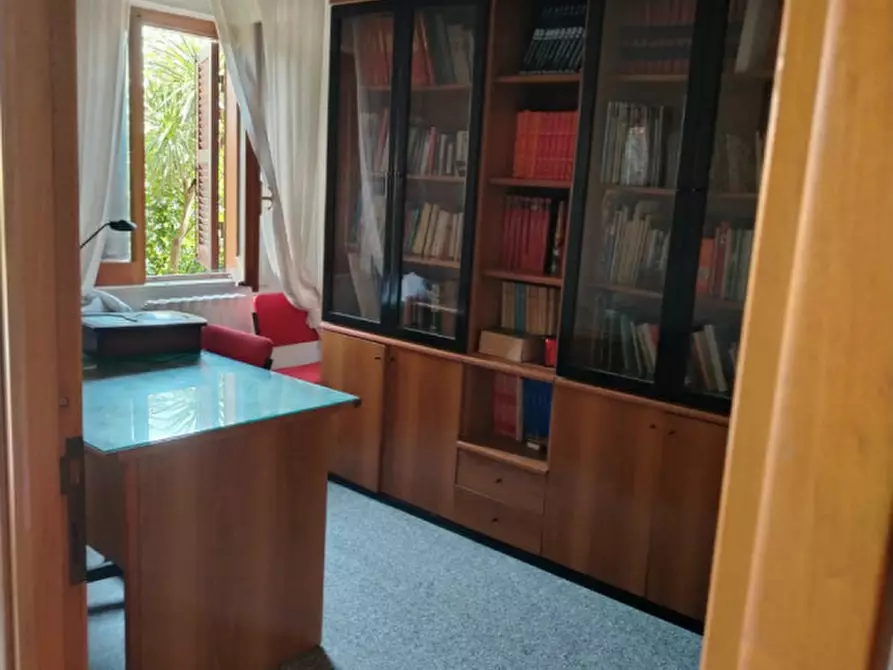 Immagine 28 di Villa in vendita  in VIA MAGENTA 1 a Anzio