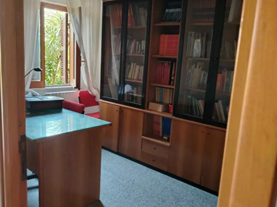 Immagine 33 di Villa in vendita  in VIA MAGENTA 1 a Anzio