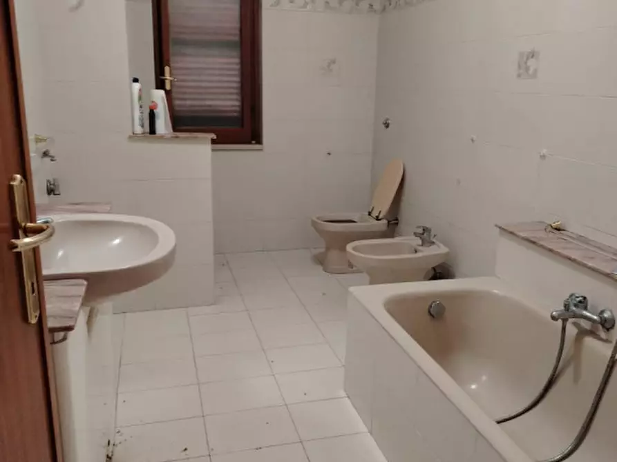 Immagine 45 di Villa in vendita  in VIA MAGENTA 1 a Anzio