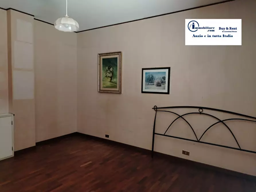 Immagine 49 di Villa in vendita  in VIA MAGENTA 1 a Anzio