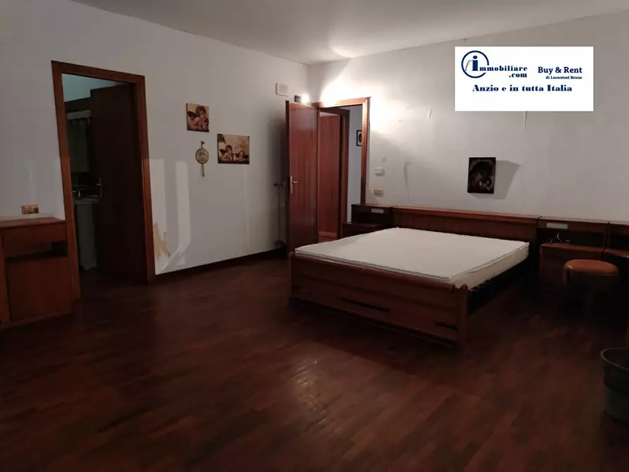 Immagine 51 di Villa in vendita  in VIA MAGENTA 1 a Anzio