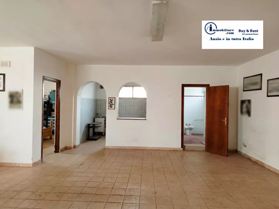 Immagine 55 di Villa in vendita  in VIA MAGENTA 1 a Anzio