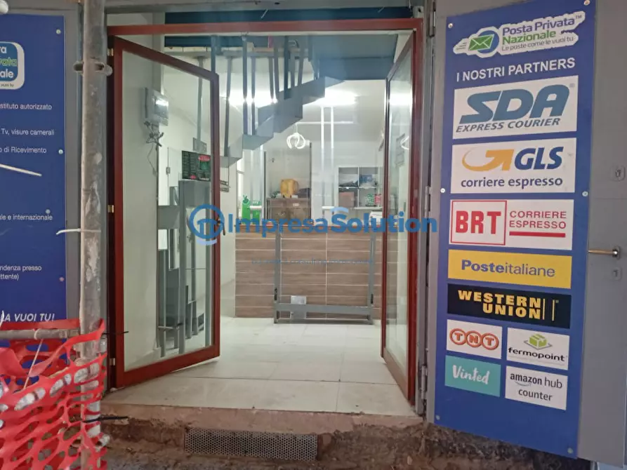 Immagine 5 di Negozio in affitto  in Vico Ferrovia a Napoli