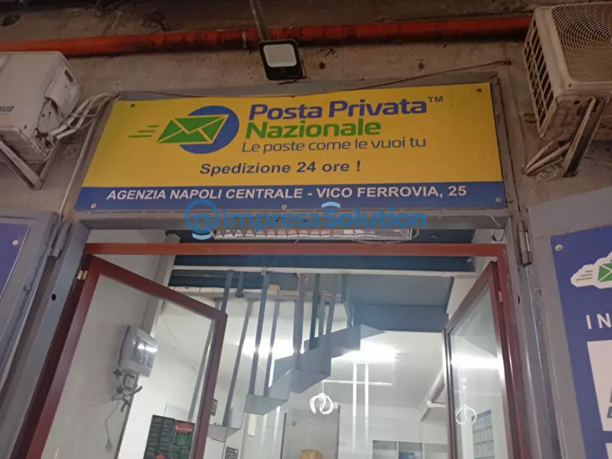 Immagine 6 di Negozio in affitto  in Vico Ferrovia a Napoli