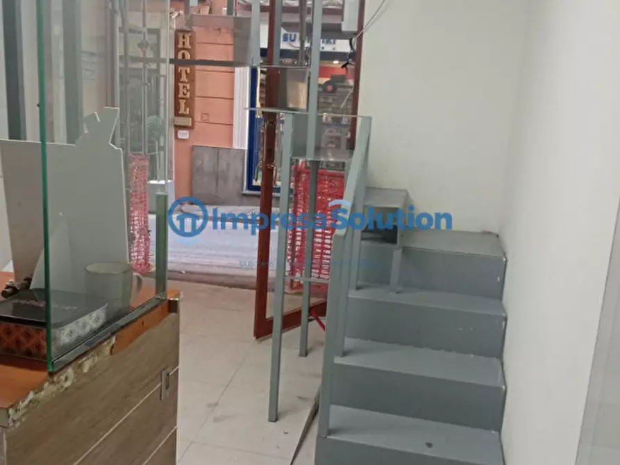 Immagine 9 di Negozio in affitto  in Vico Ferrovia a Napoli