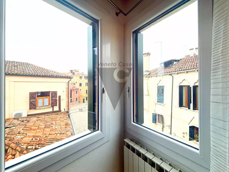 Immagine 15 di Appartamento in vendita  a Venezia