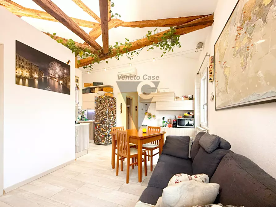 Immagine 16 di Appartamento in vendita  a Venezia
