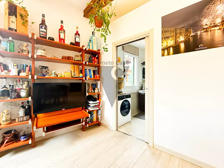 Immagine 21 di Appartamento in vendita  a Venezia