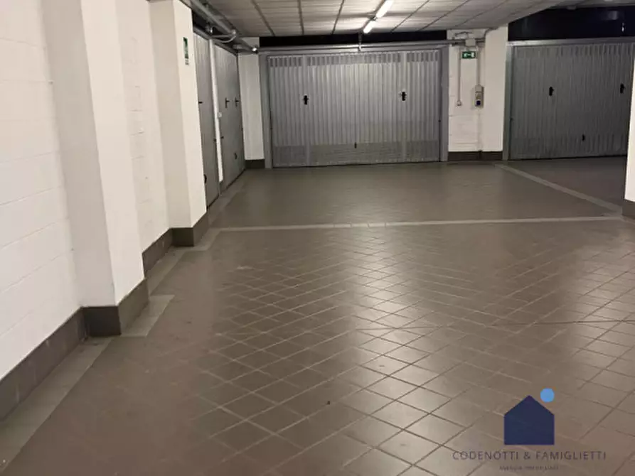 Immagine 14 di Garage in vendita  in Via Scipio Slataper, 5 a Brescia
