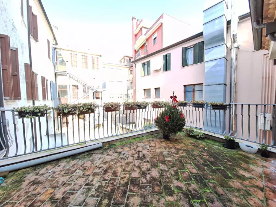 Immagine 6 di Appartamento in vendita  in Via Nino Bedendo a Rovigo