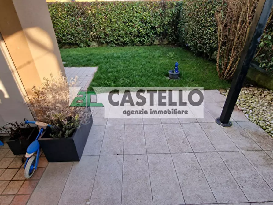 Immagine 6 di Casa trifamiliare in vendita  in Via Mussolini a Villanova Di Camposampiero