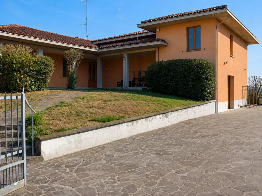 Immagine 3 di Villa in vendita  in Strada Martinella a Parma