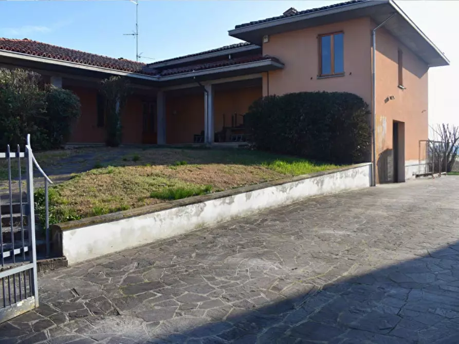 Immagine 4 di Villa in vendita  in Strada Martinella a Parma