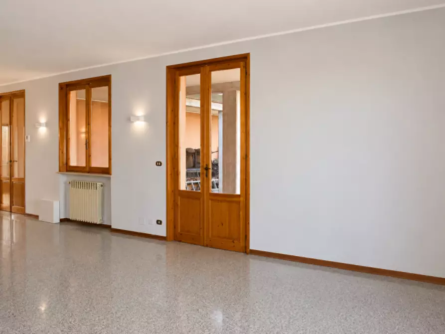 Immagine 12 di Villa in vendita  in Strada Martinella a Parma