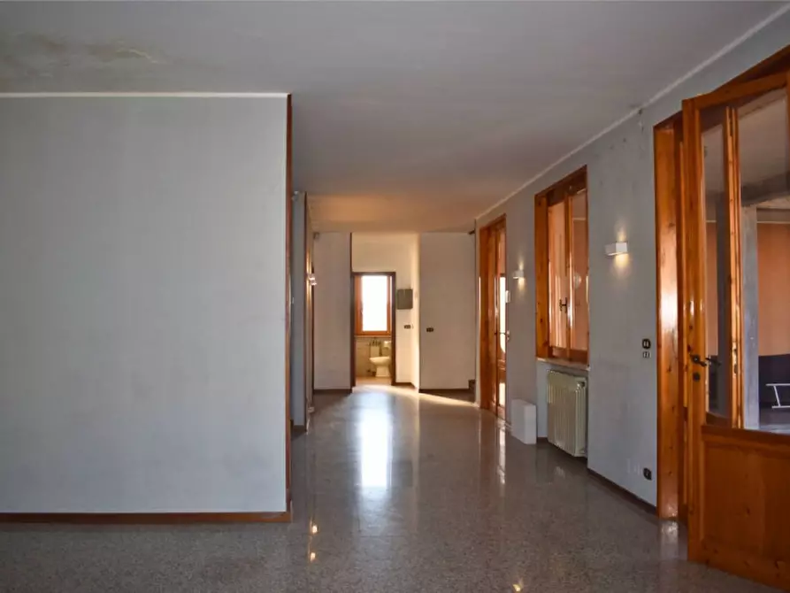 Immagine 20 di Villa in vendita  in Strada Martinella a Parma