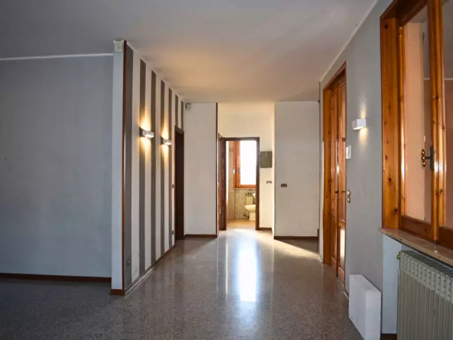 Immagine 23 di Villa in vendita  in Strada Martinella a Parma