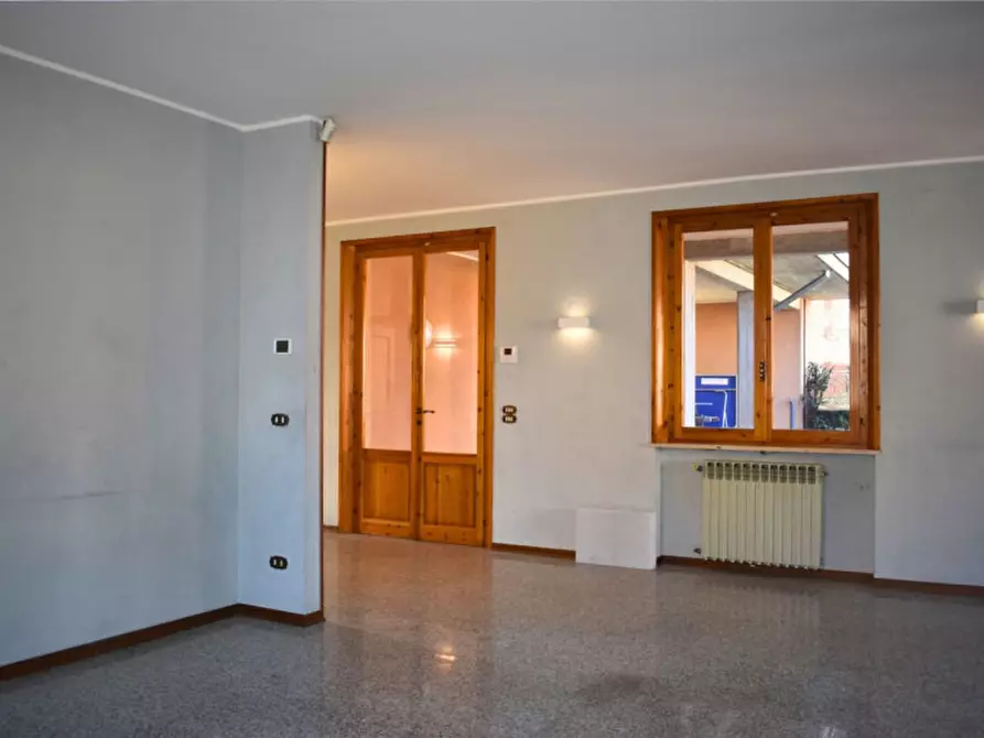 Immagine 25 di Villa in vendita  in Strada Martinella a Parma