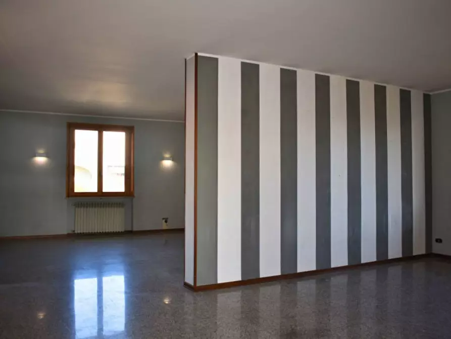 Immagine 28 di Villa in vendita  in Strada Martinella a Parma