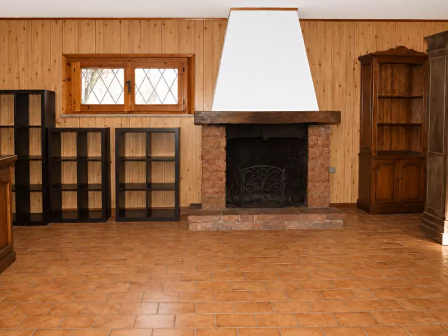 Immagine 29 di Villa in vendita  in Strada Martinella a Parma