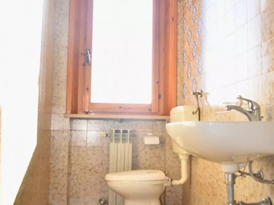 Immagine 34 di Villa in vendita  in Strada Martinella a Parma